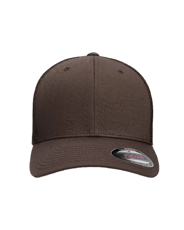 Discount Deals Yupoong Flexfit 6-Panel Trucker Cap | Brown