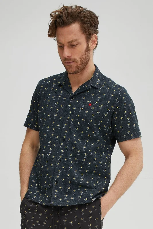 Deal Frenzy Black Martini T-Series DryTouch® Resort Collar Shirt