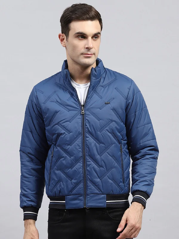 Weekend Bargains to Indulge In Men Blue Solid Detachable Hood Full Sleeve Jacket